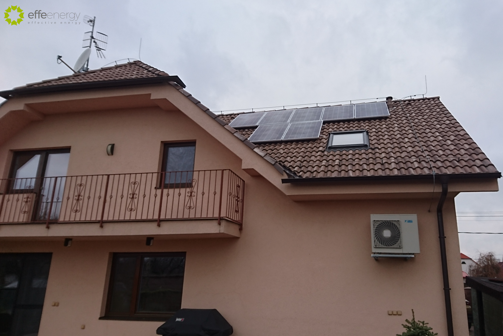 fotovoltické fotovoltaické panely elektráreň systém on grid solárna energia